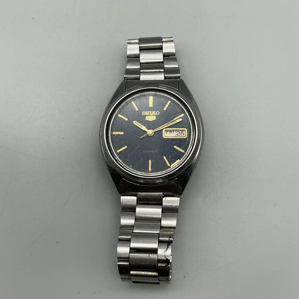Vintage Seiko 5 7009-3040 Mens Watch 37mm Date Automatic NON WORKING For Parts